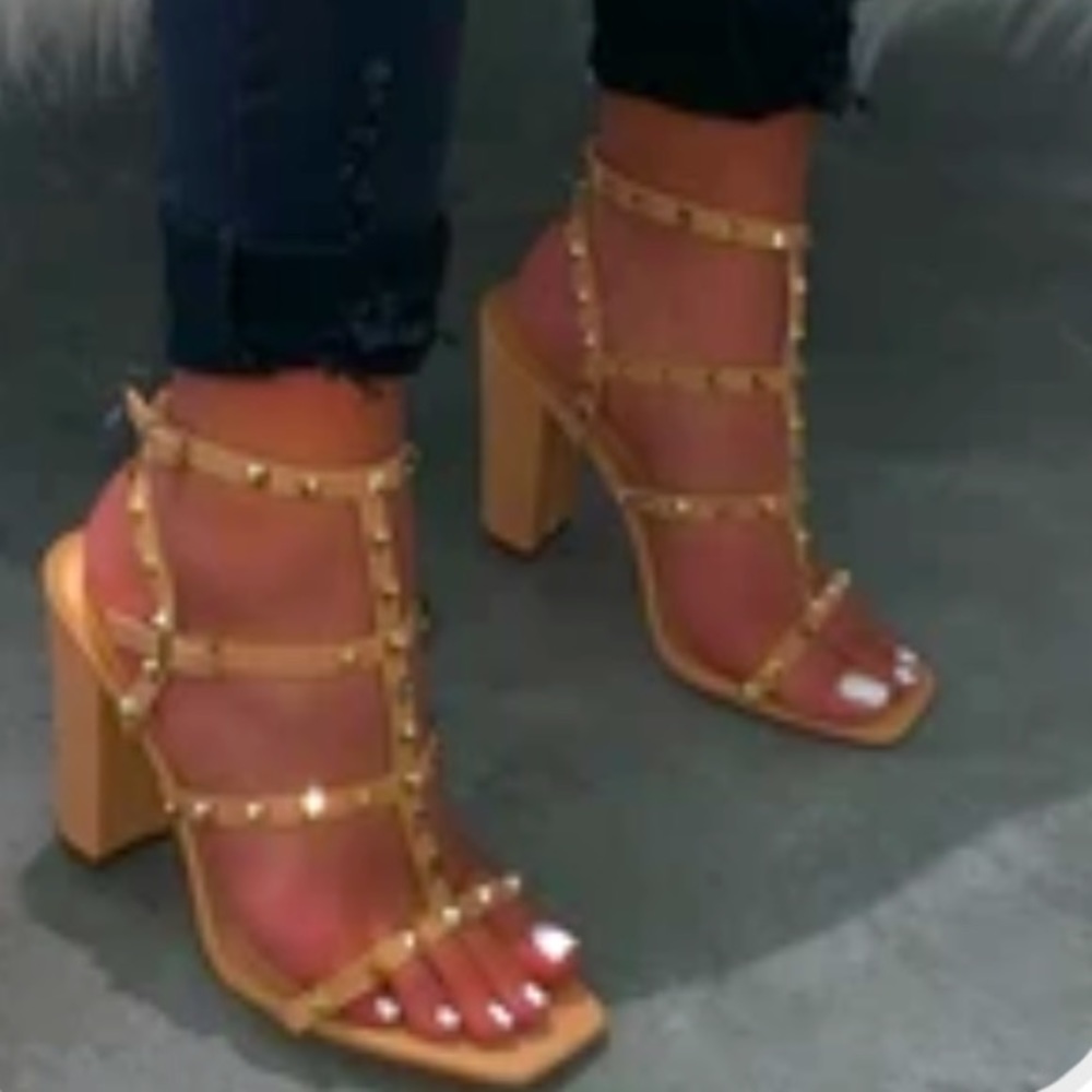 Valentina Heel - Nude